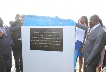 Découverte de la plaque commémorative