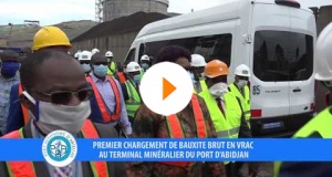 Premier chargement de bauxite au terminal minéralier du PAA